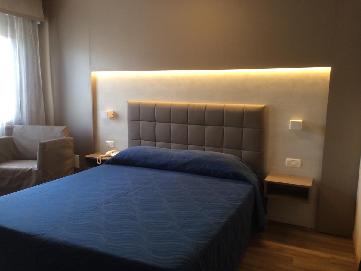 Hotel Marilena Riccione Esterno foto